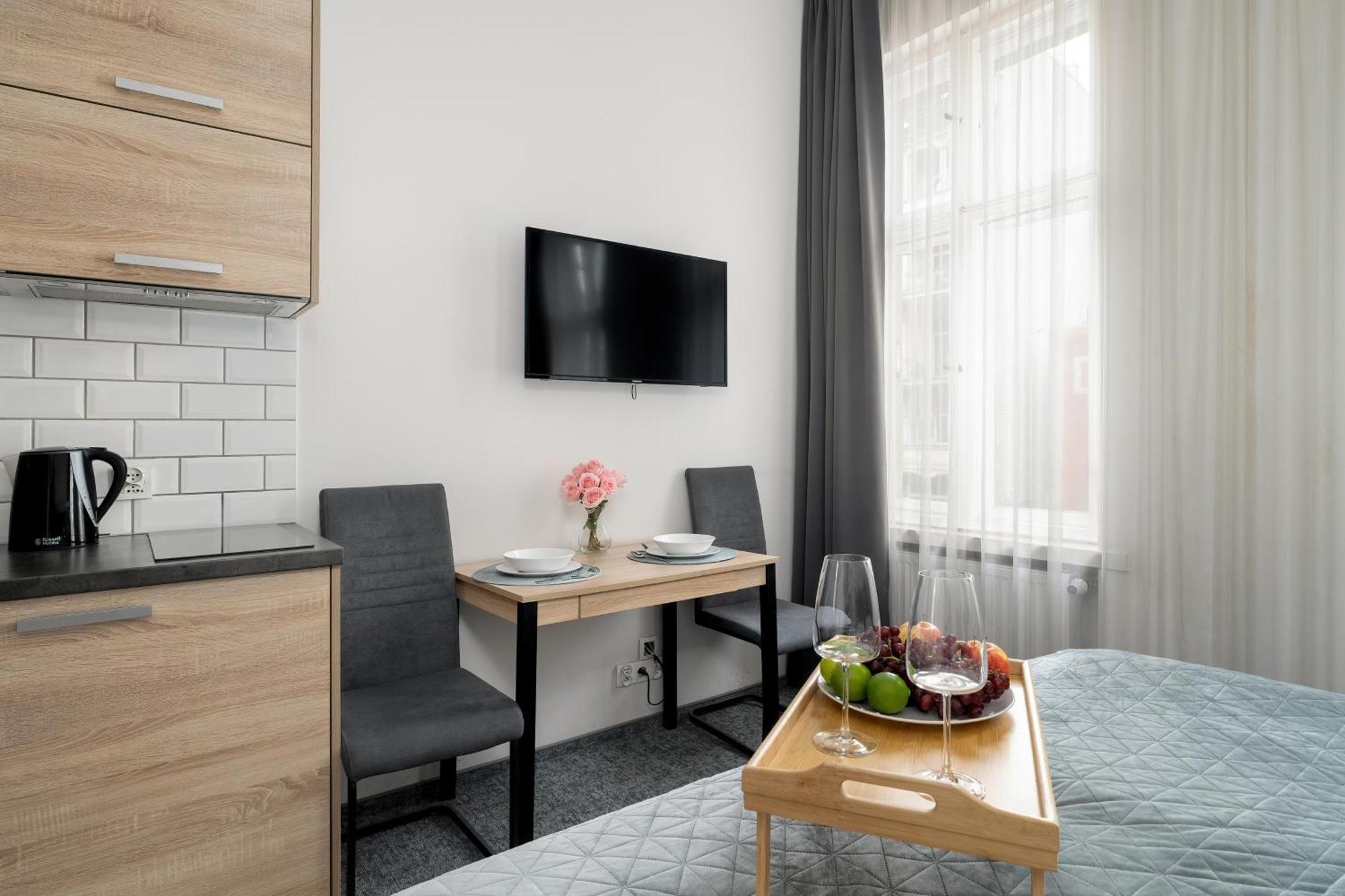 Very Berry - Glogowska 39-5 - Targowe, Self Check In 24h Apartment