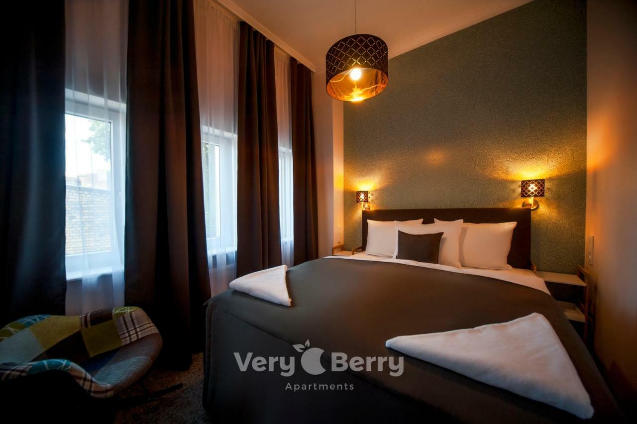 Very Berry - Glogowska 39-5 - Targowe, Self Check In 24h Apartment *