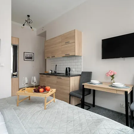Very Berry - Glogowska 39-5 - Apartamenty Targowe, Self Check In 24H Poznan Exterior photo