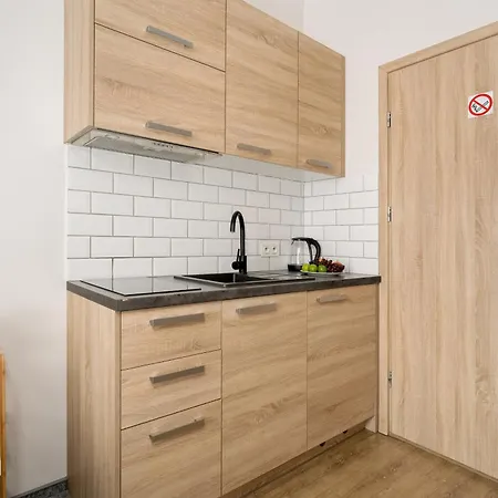 Very Berry - Glogowska 39-5 - Apartamenty Targowe, Self Check In 24H Poznan Exterior photo
