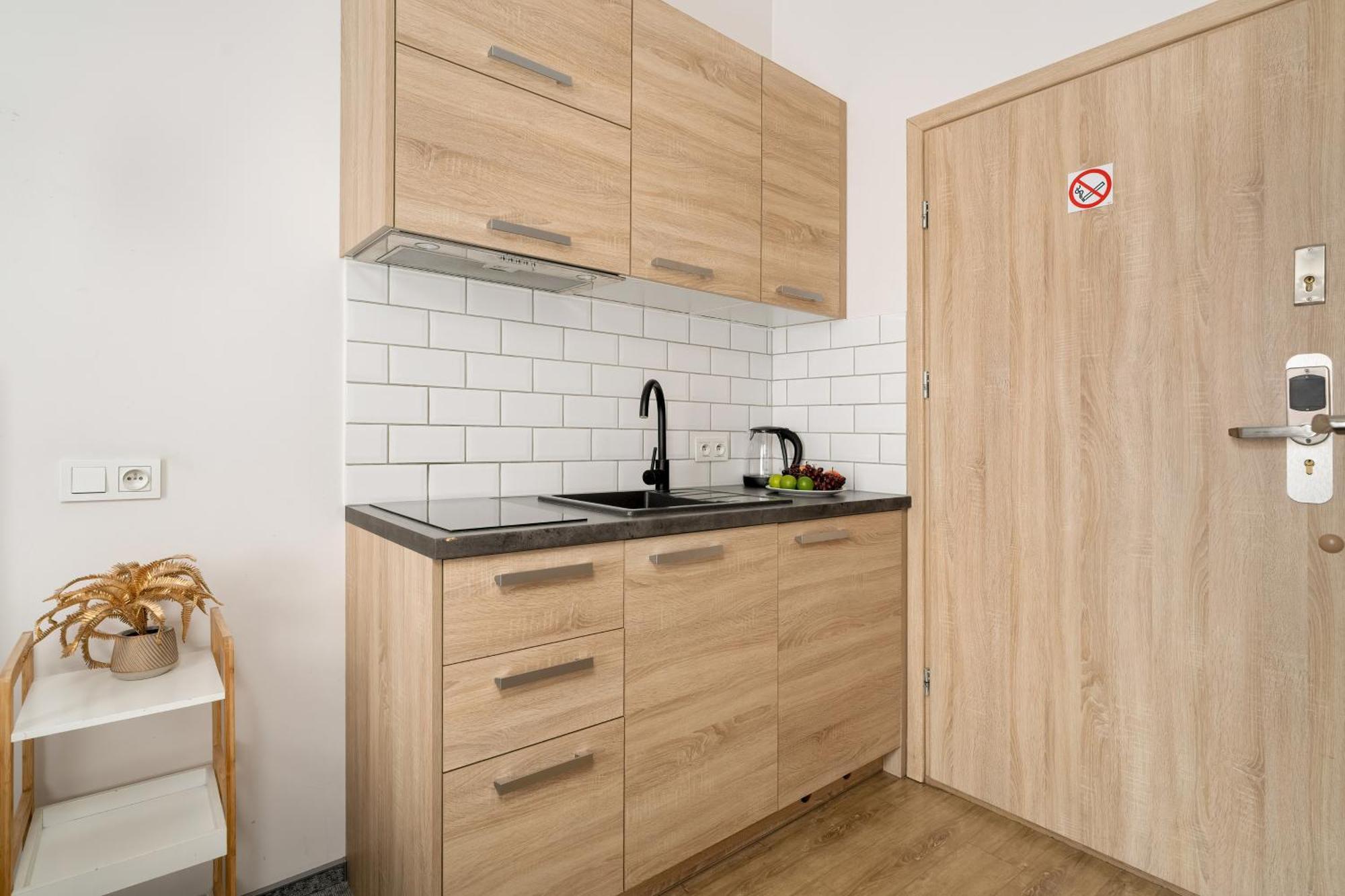 Very Berry - Glogowska 39-5 - Targowe, Self Check In 24h Apartment Poznan