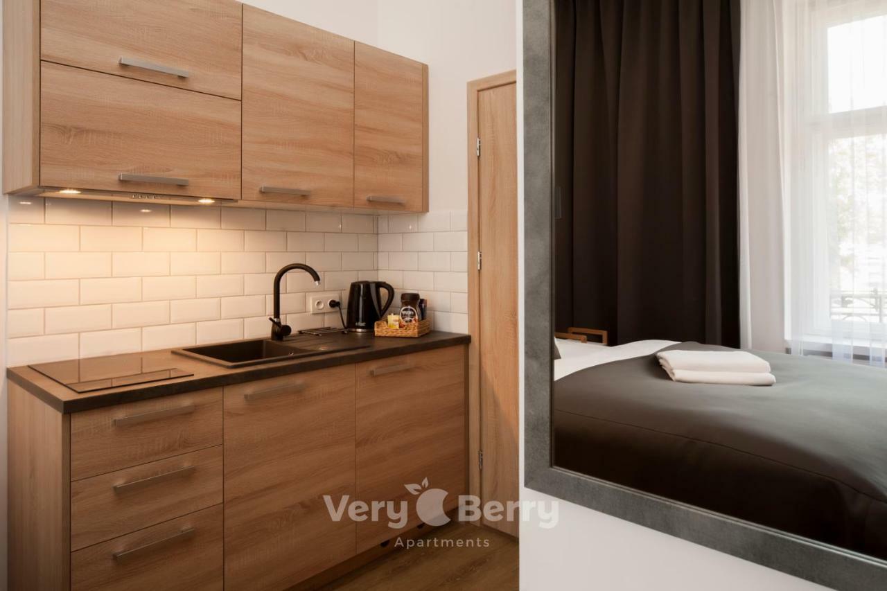 Very Berry - Glogowska 39-5 - Targowe, Self Check In 24h *