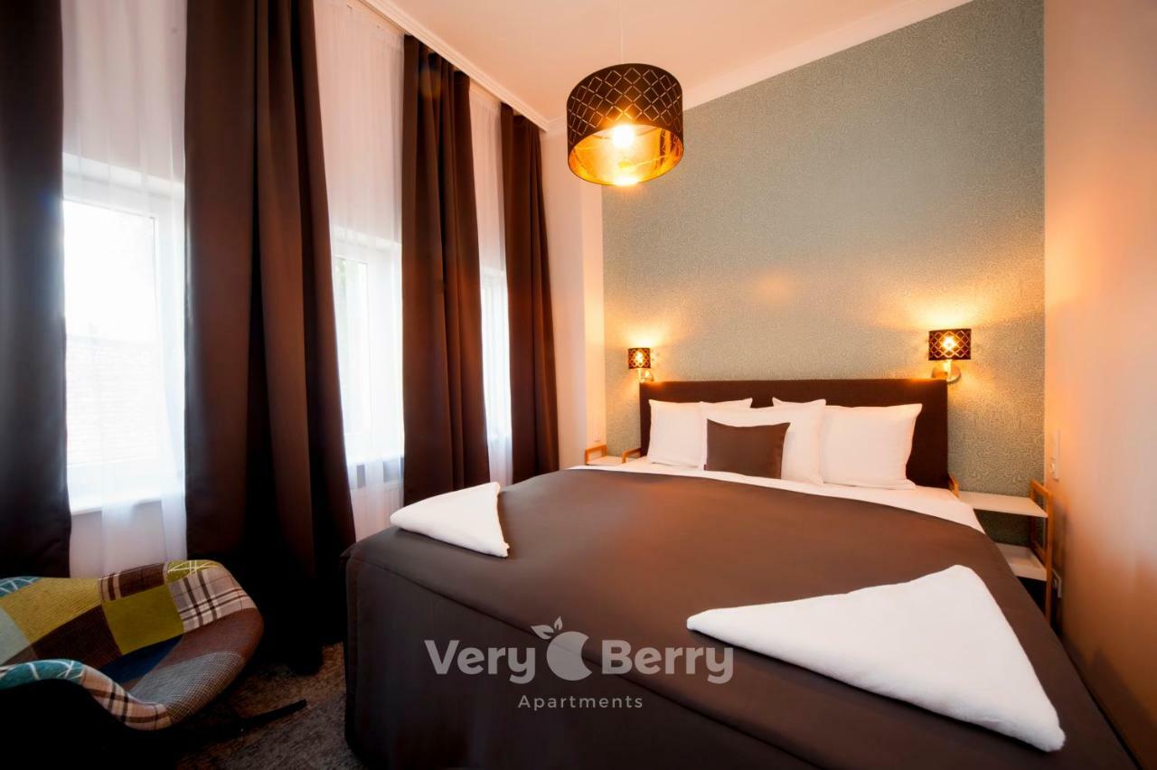 Very Berry - Glogowska 39-5 - Targowe, Self Check In 24h Poznan